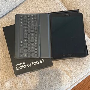 Samsung Galaxy Tab S3 Black Tablet with Keyboard Cover